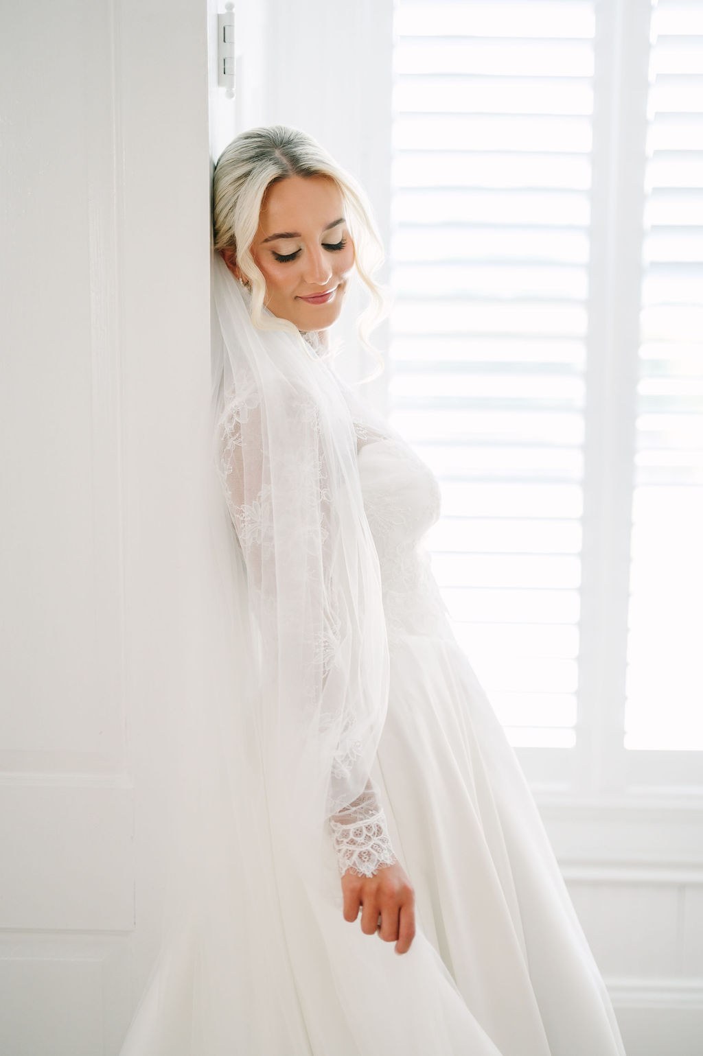 Bride in lace and veil